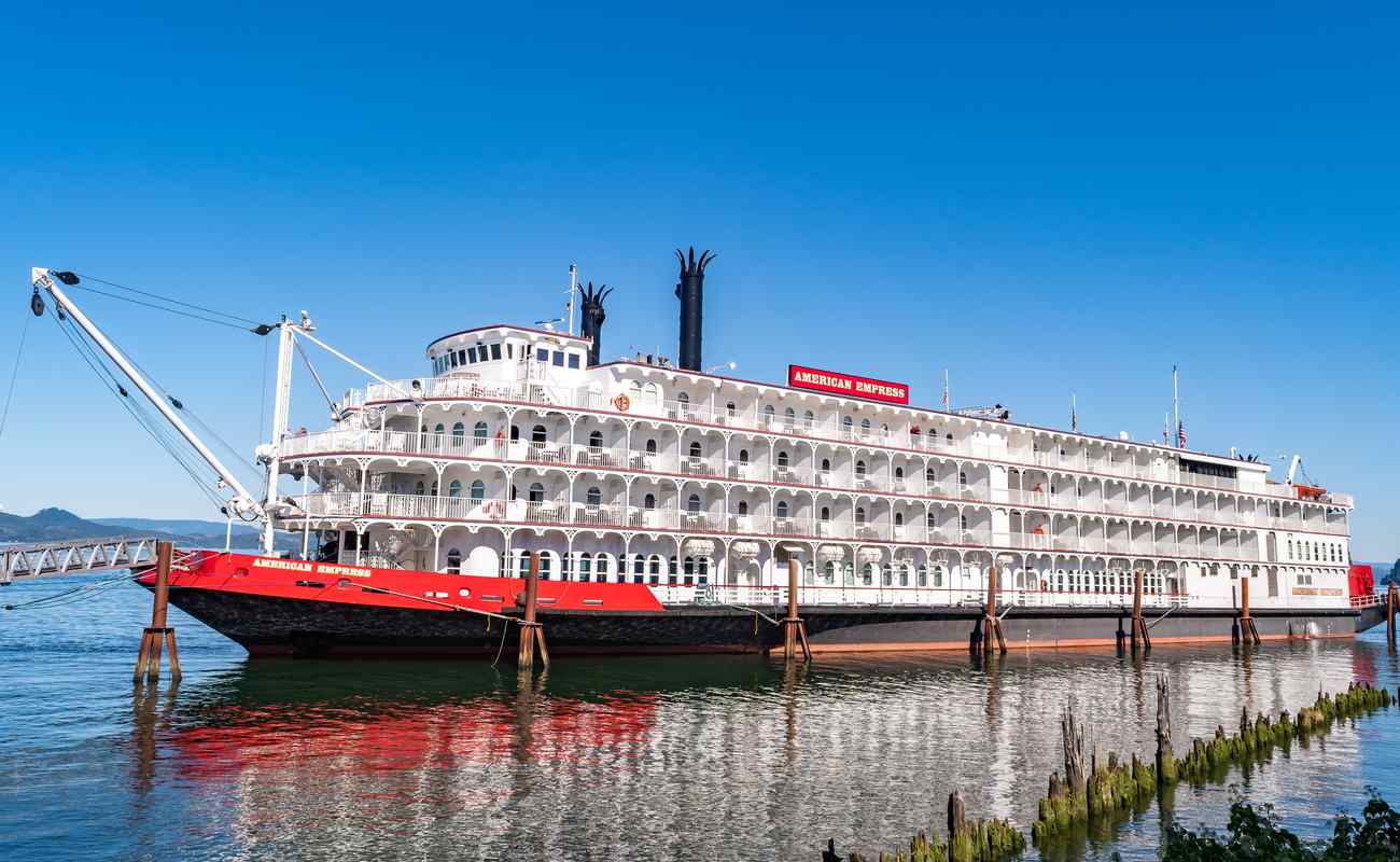 riverboat cruise paddle boat