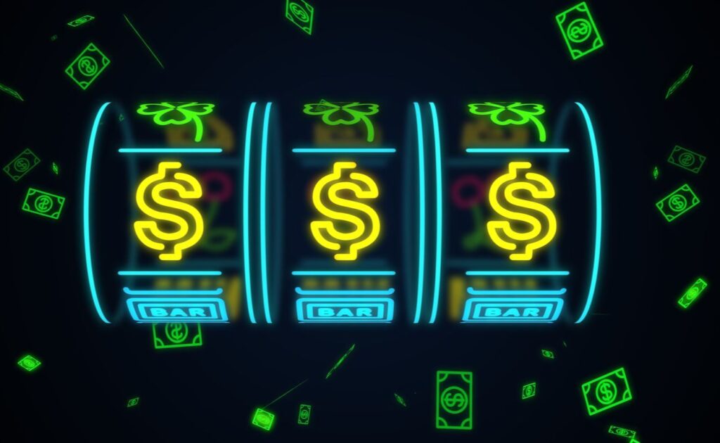 Konsep slot online neon dengan gulungan berwarna cerah dan dolar di latar belakang.