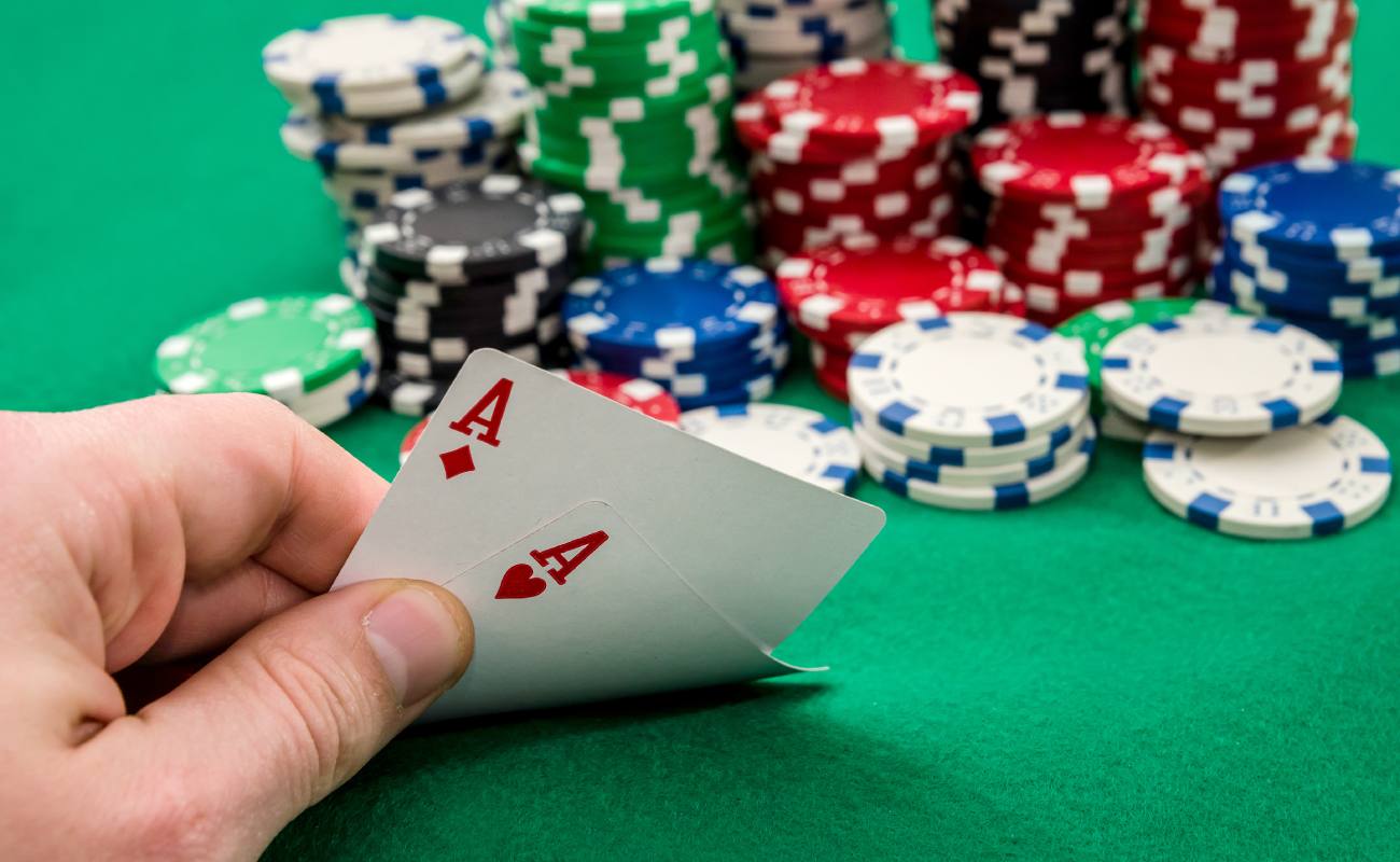 What Are The Odds of Winning with Pocket Aces? - Upswing Poker