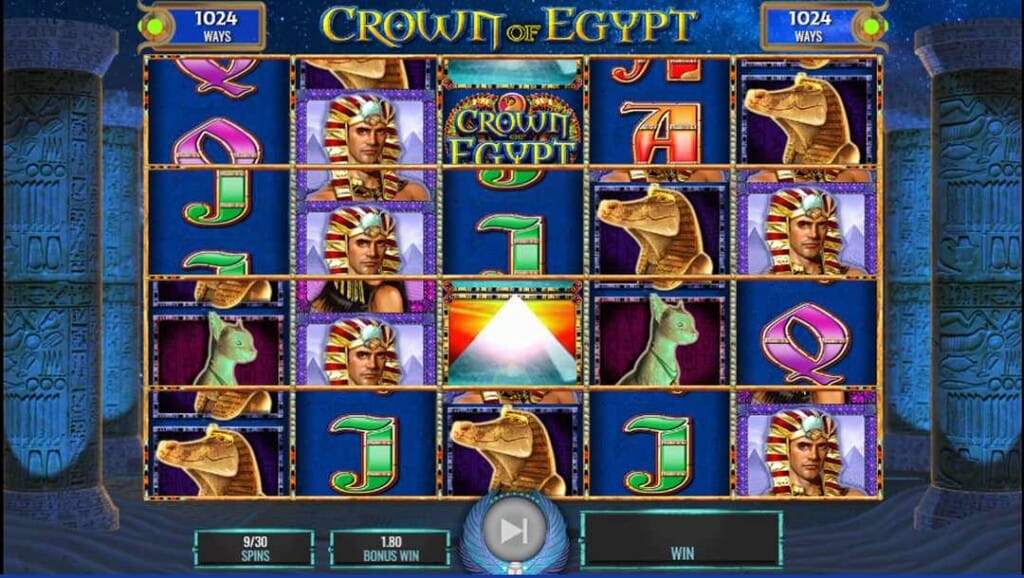 Crown of Egypt Free Spins Bonus with 5x4 reels, pyramid bonus symbol, premium icons, 1024 ways active, and 30 spins counting down.