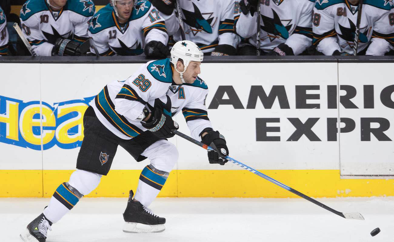 The Shark’s Ryane Clowe during a game