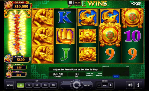 Screenshot of Jade Wins online slot game by AGS.
