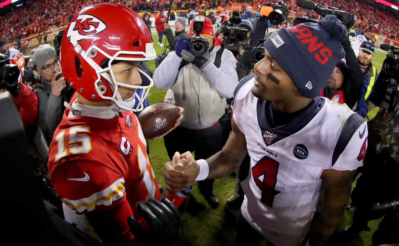 Patrick Mahomes of The Kansas City Chiefs and Deshaun Watson of The Houston Texans shake hands