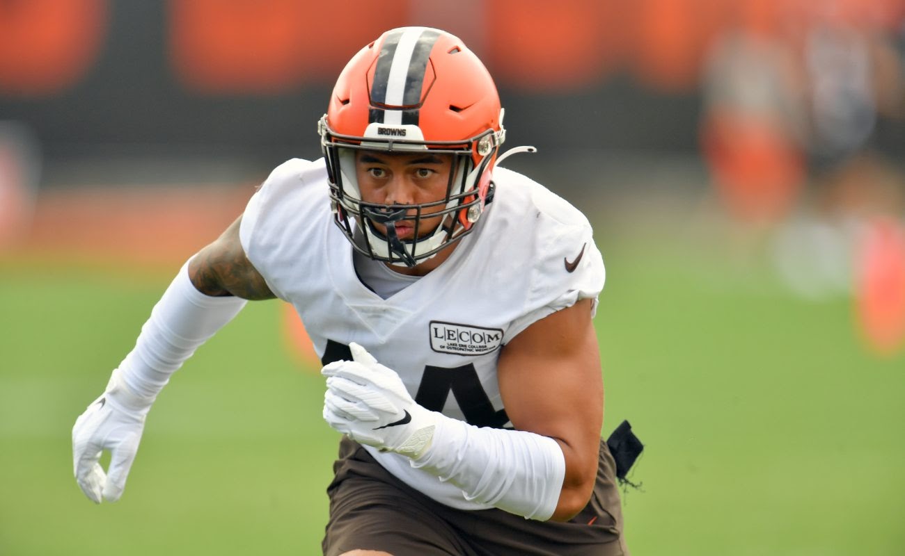 Linebacker Sione Takitaki of Cleveland Browns works out during training camp at the Brown's training facility