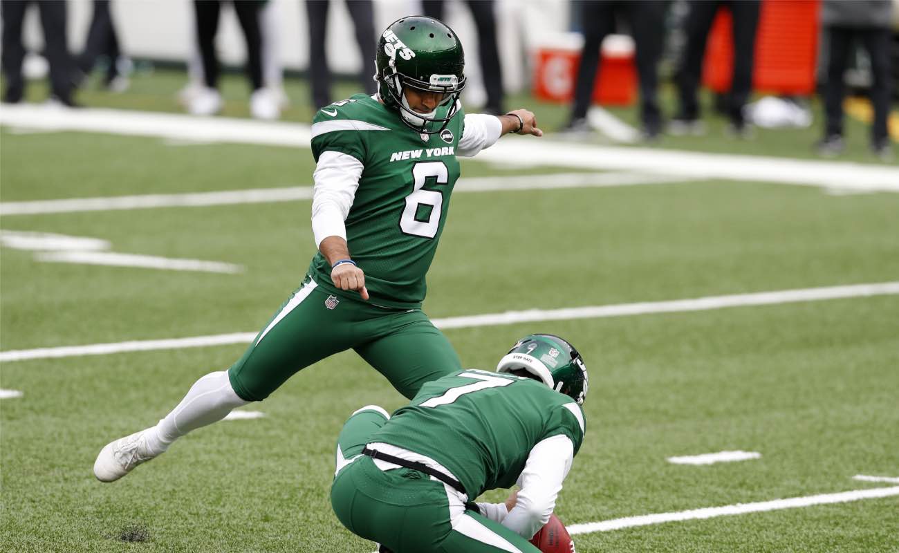 Sergio Castillo of New York Jets against the Buffalo Bills at MetLife Stadium October 2020.
