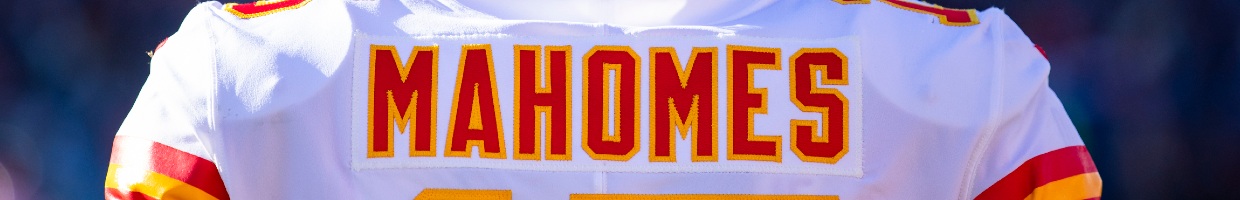 Patrick Mahomes Jersey from the Back—Photo by Brett Carlsen