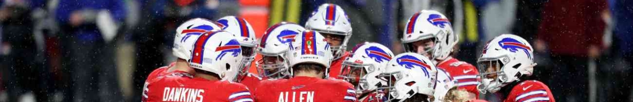 ORCHARD PARK, NEW YORK - DECEMBER 13: Buffalo Bills offense huddles during the second quarter against the Pittsburgh Steelers at Bills Stadium on December 13, 2020 in Orchard Park, New York. (Photo by Bryan Bennett/Getty Images)