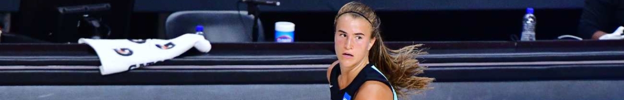 PALMETTO, FLORIDA - JULY 29: Sabrina Ionescu #20 of the New York Liberty dribbles up the court during the second half of a game against the Dallas Wings at Feld Entertainment Center on July 29, 2020 in Palmetto, Florida. NOTE TO USER: User expressly acknowledges and agrees that, by downloading and or using this photograph, User is consenting to the terms and conditions of the Getty Images License Agreement. (Photo by Julio Aguilar/Getty Images)