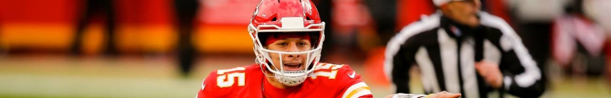 Patrick Mahomes #15 of the Kansas City Chiefs looks for an open receiver in the second quarter against the Cleveland Browns in the AFC Divisional Playoff at Arrowhead Stadium on January 17, 2021, in Kansas City, Missouri. (Photo by David Eulitt/Getty Images)