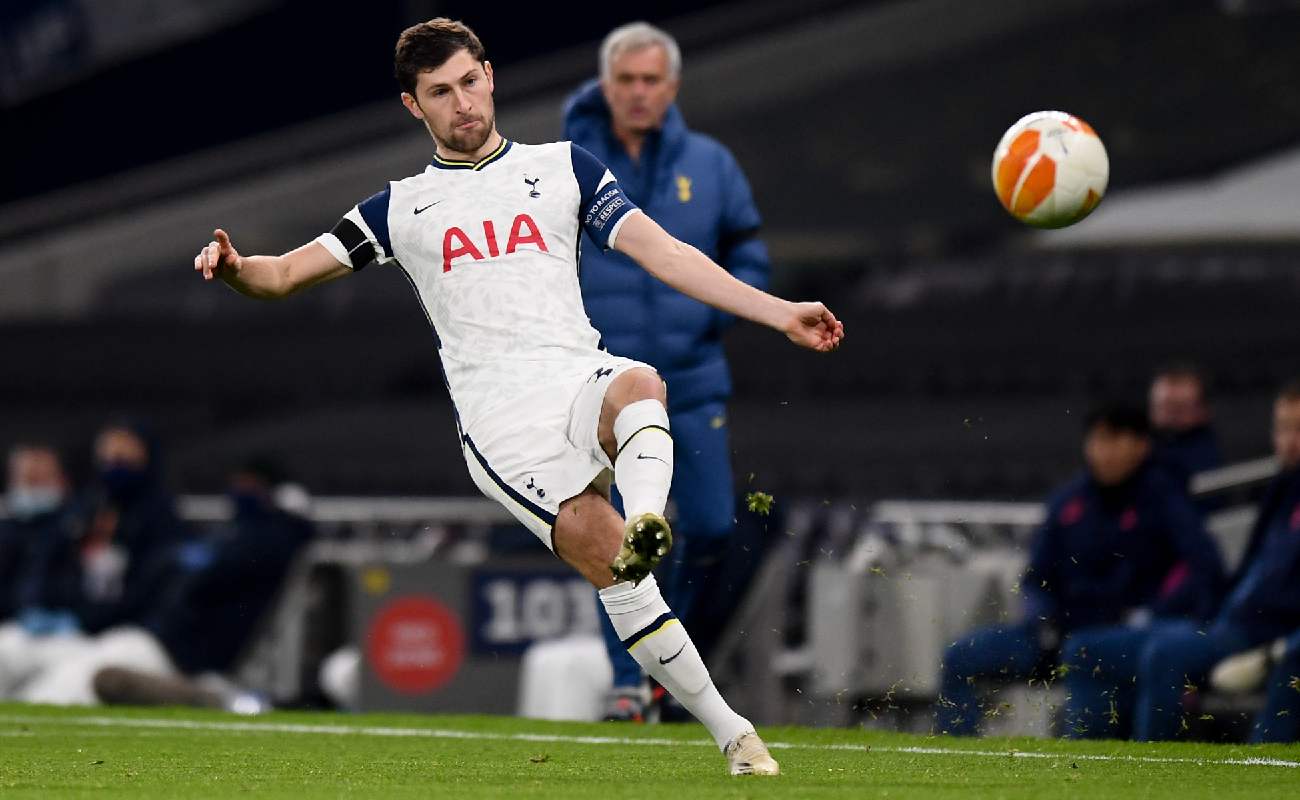 Ben Davies of Tottenham in action in front of Spur’s manager José Mourinho - Photo by Ashley Western/MB Media/Getty Images