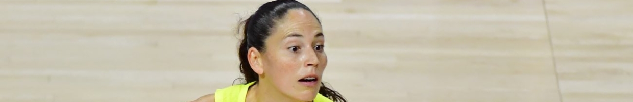 PALMETTO, FLORIDA - OCTOBER 06: Sue Bird #10 of the Seattle Storm passes the ball during the second half of Game 3 of the WNBA Finals against the Las Vegas Aces at Feld Entertainment Center on October 06, 2020 in Palmetto, Florida. (Photo by Julio Aguilar/Getty Images)