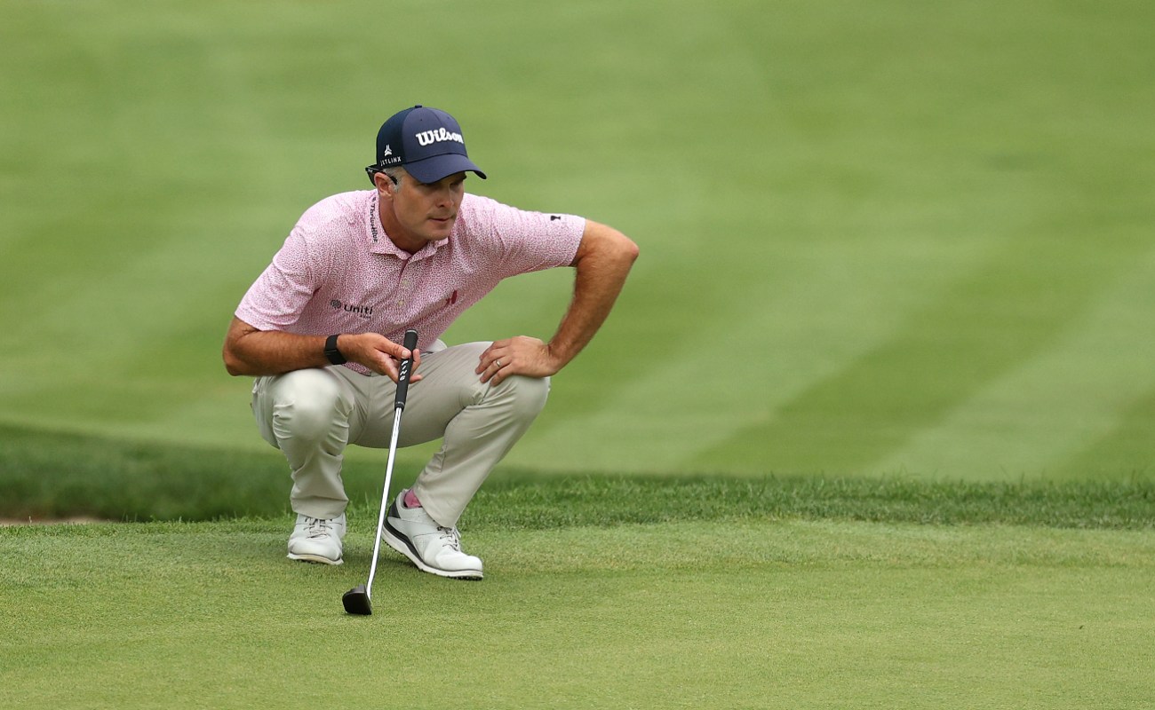 Kevin Streelman of the United States lines up a putt on the 17th green during the final round of the Travelers Championship at TPC River Highlands on June 28, 2020 in Cromwell, Connecticut. (Photo by Maddie Meyer/Getty Images)