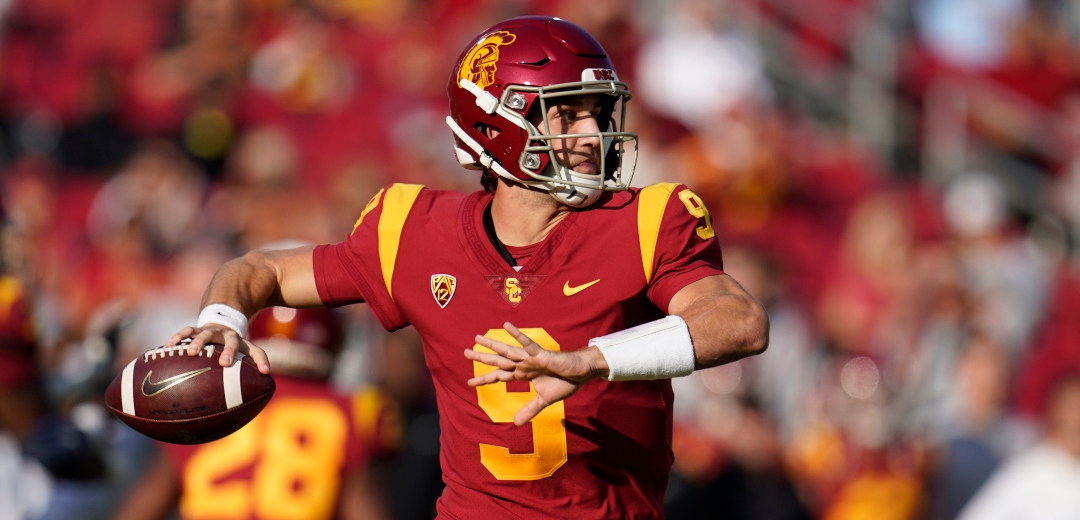 Southern California quarterback Kedon Slovis (9) looks to throw during the first half of an NCAA college football game against Arizona Saturday, Oct. 30, 2021, in Los Angeles. (AP Photo/Marcio Jose Sanchez)